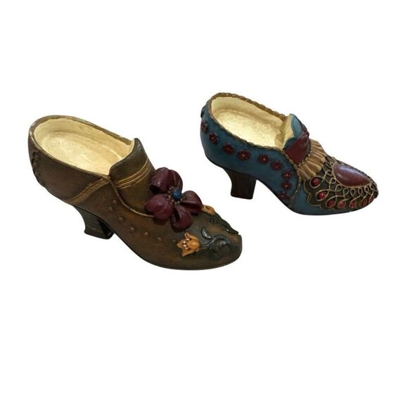 Vintage My Treasure Victorian Shoe Figurine Ornament Set of 2 Ornate Decor Glam - Picture 2 of 5